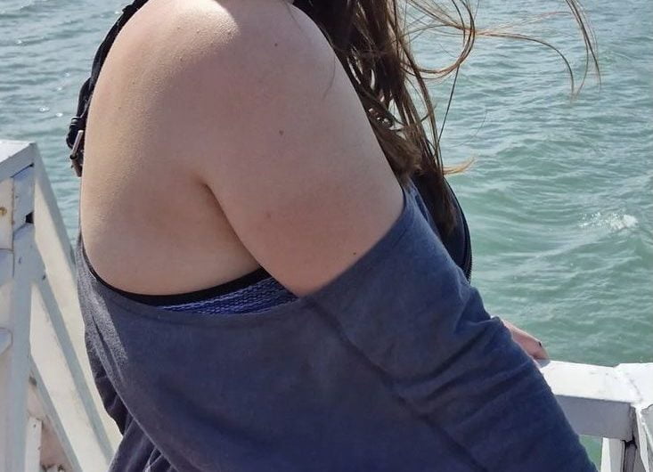 Jeune couple à Nîmes pour une aventure poussée jusqu’à l’insémination candauliste !!!
